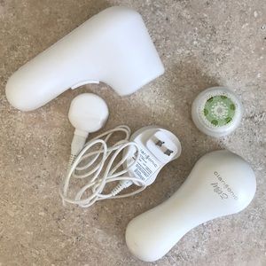 Clarisonic Mia 2 cleansing brush